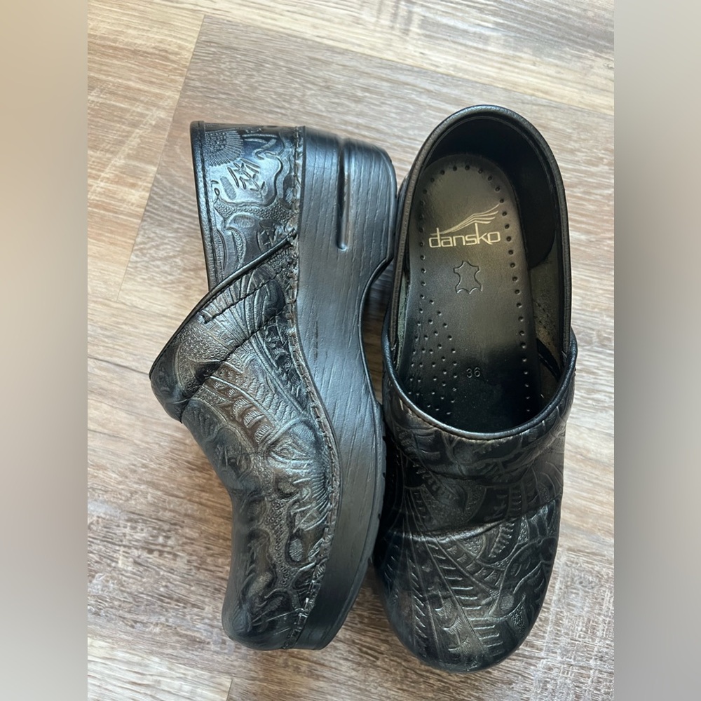 Dansko Professional Black Tooled Clogs Size 36 - image 7